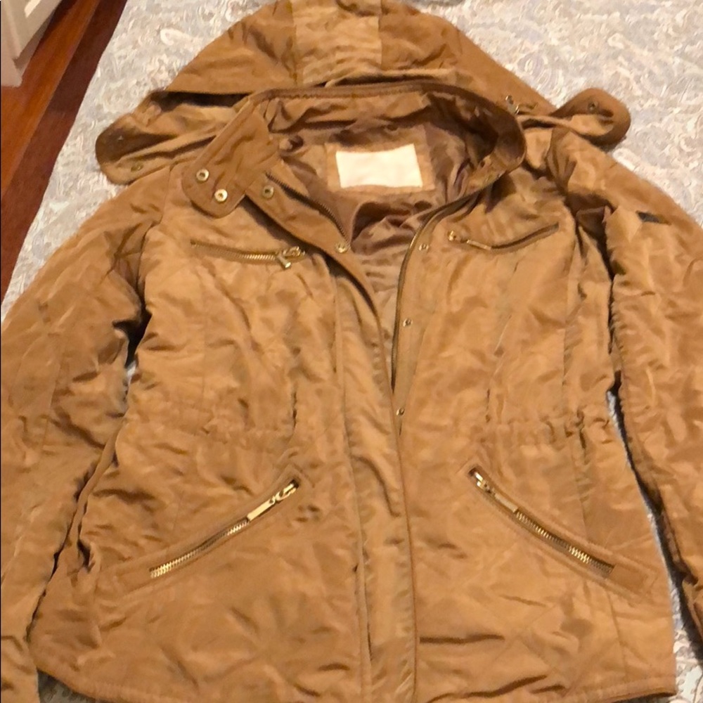 Jackets - Picture 2 of 4
